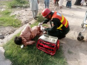 شورکوٹ کے محلہ قریشیاں والا کا رہائشی فاروق اعظم گولی لگنے سے شدید زخمی